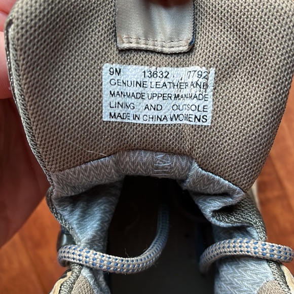 Timberland hiking boots- worn exactly twice! - Picture 6 of 6